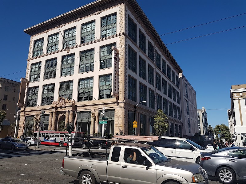 1000 Van Ness