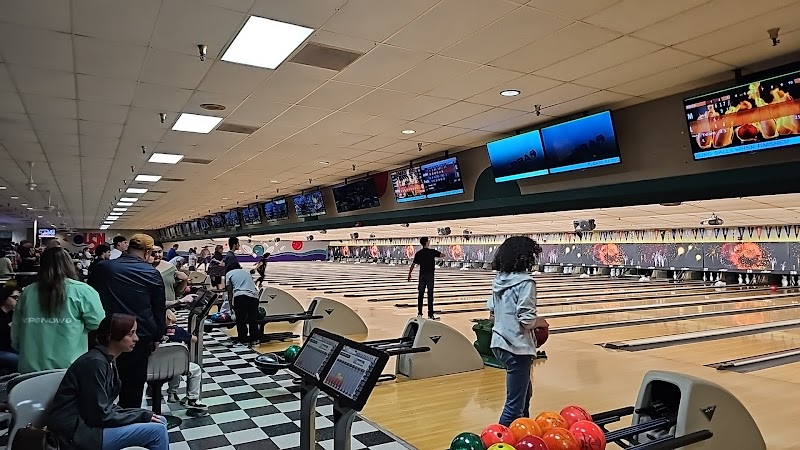 Admiral Robinson Bowling Center San Diego