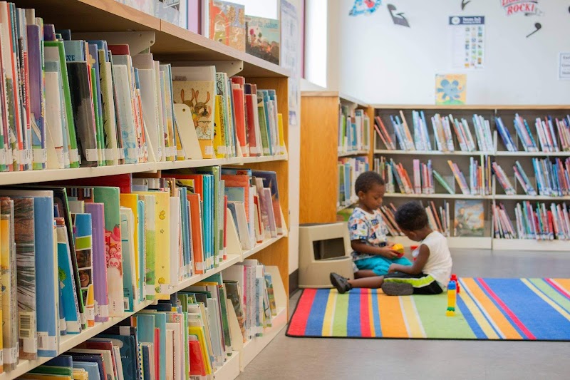Aldine Branch Library - Photo 10