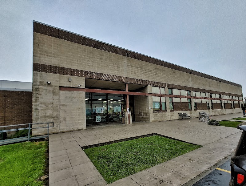 Aldine Branch Library - Photo 7