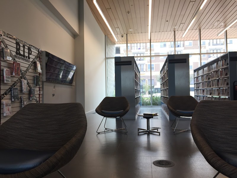 Alice McKean Young Neighborhood Library - Photo 6