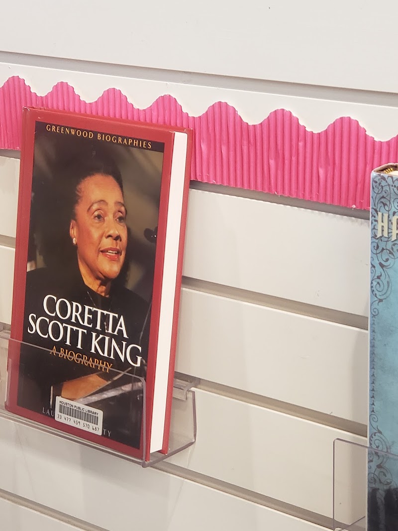 Alice McKean Young Neighborhood Library - Photo 9