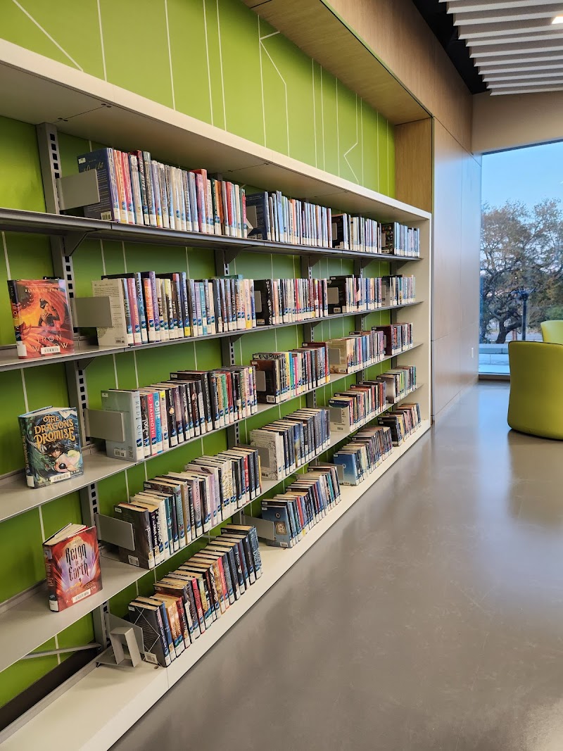 Alief-David M. Henington Regional Library - Photo 3