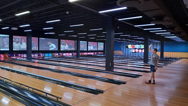 Alley Cats Entertainment and Putt-Putt Golf Center
