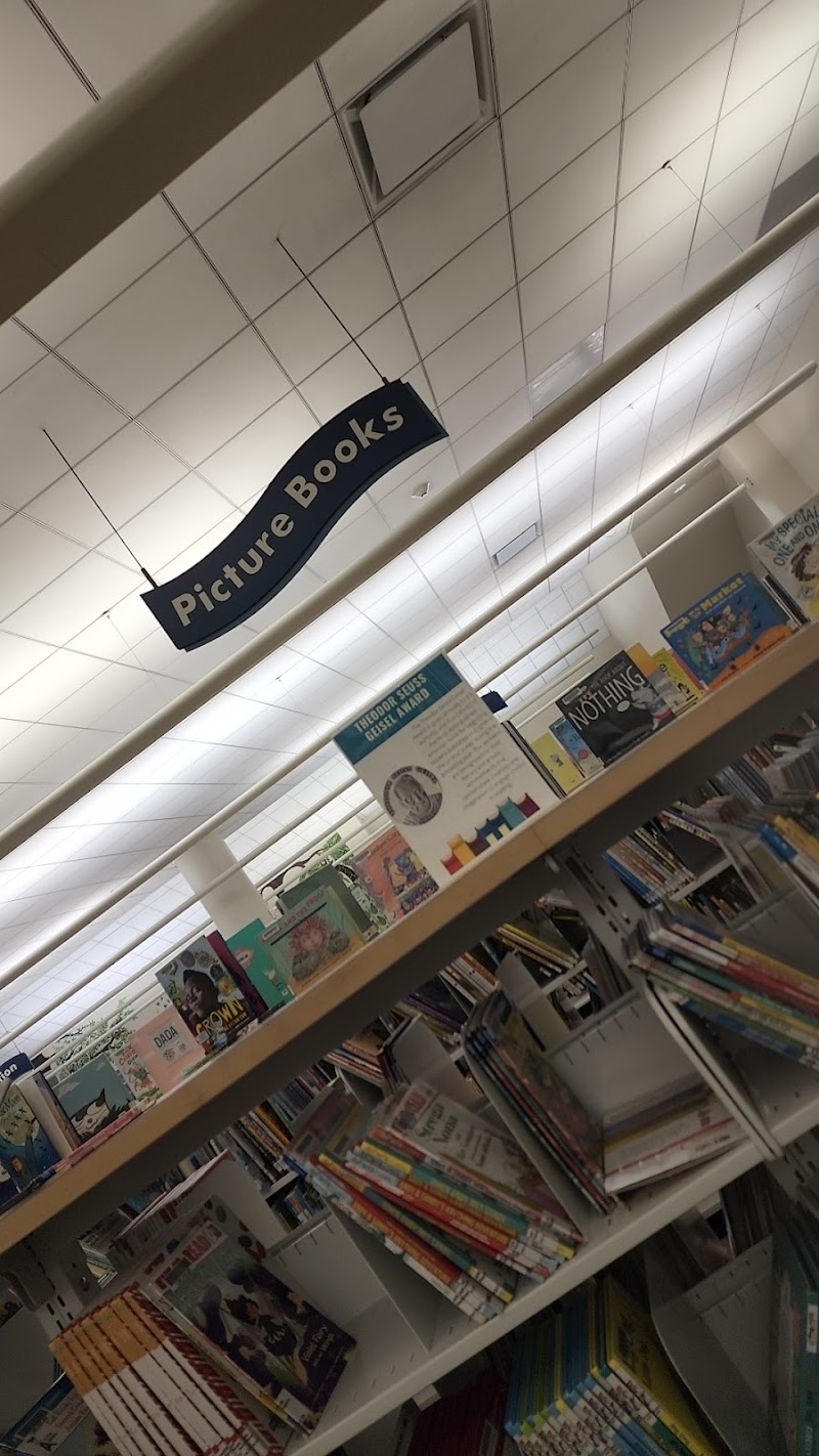 Barbara Bush Branch Library - Photo 6
