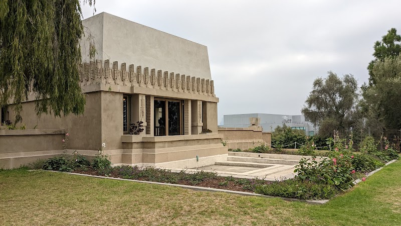 Barnsdall Art Park