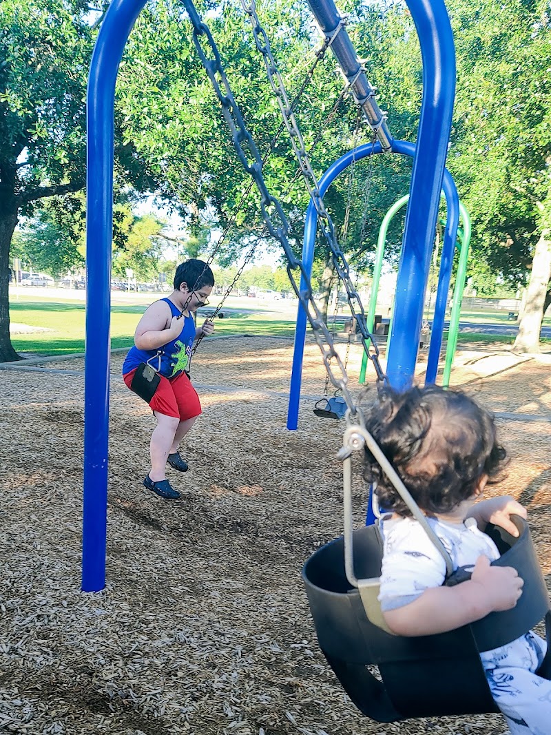 Bayland Park - Photo 4