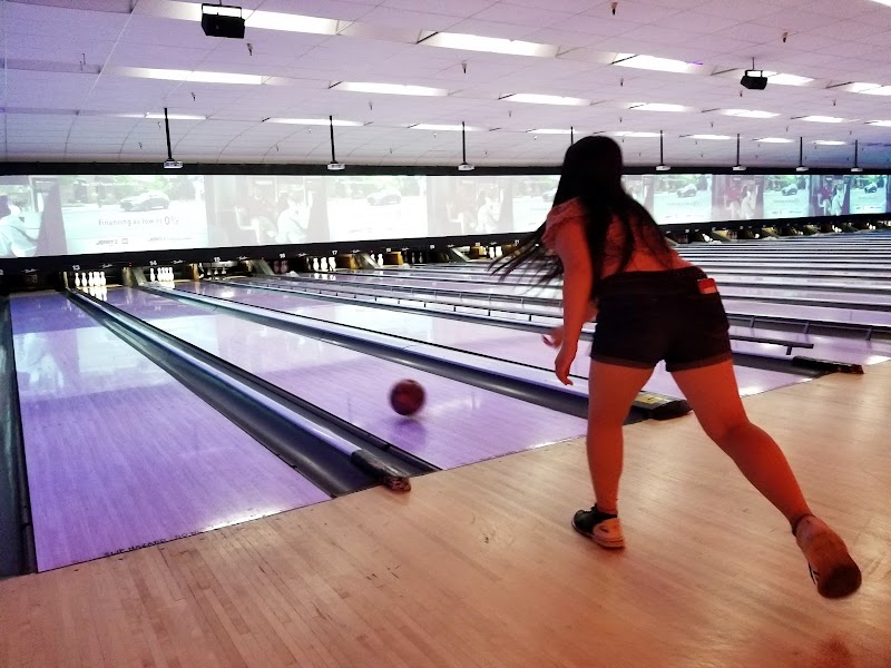 Bowlero Clovis