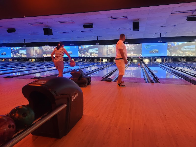 Bowlero Euless