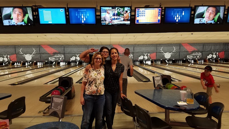 Bowlero Kyrene