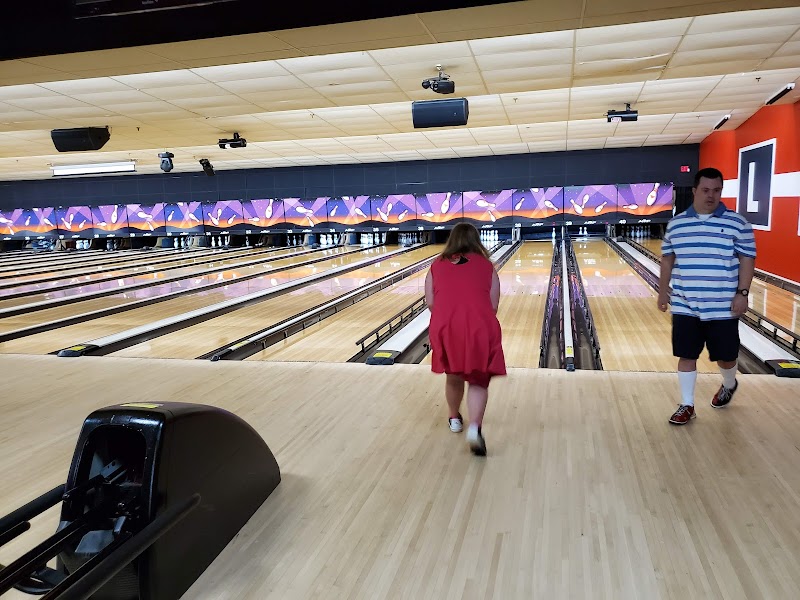 Bowlero Lynnhaven