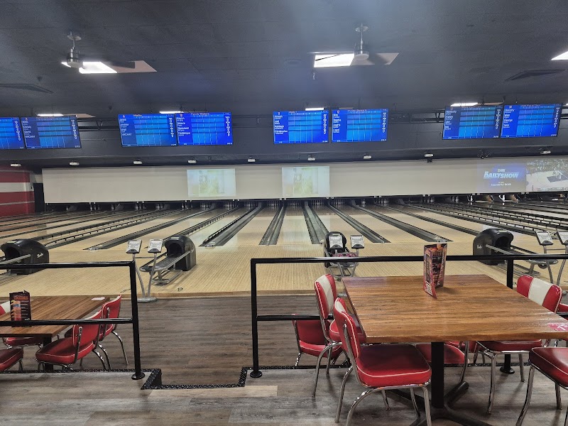 Bowlero Mandarin