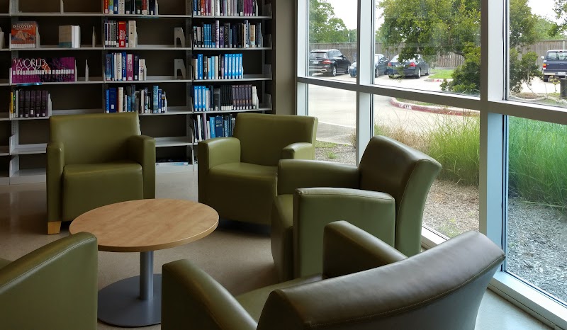 Bracewell Neighborhood Library - Photo 3