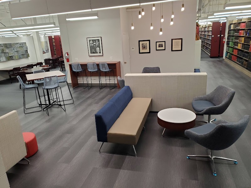 Bridwell Library - Photo 3