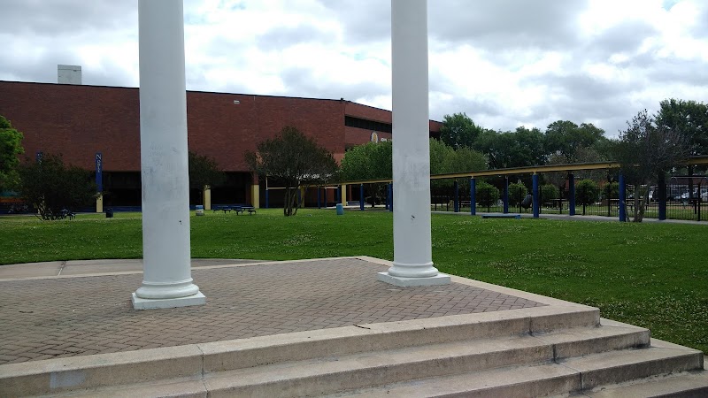 Carnegie Neighborhood Library and Center for Learning - Photo 4