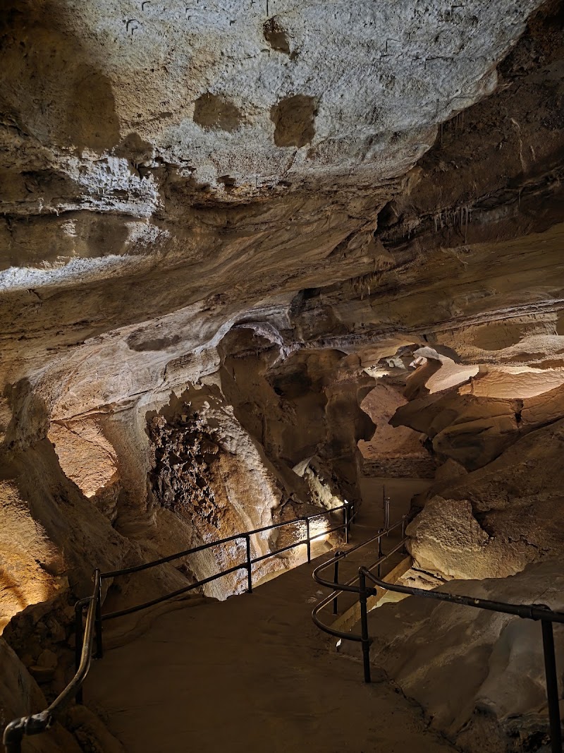 Cave of the Winds Mountain Park