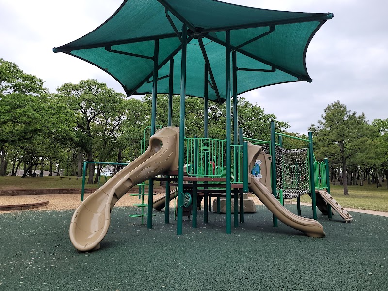 Chisholm Park