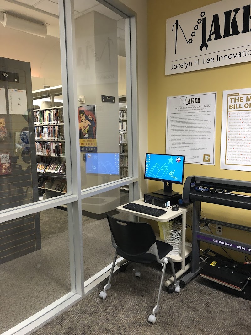 Clear Lake City-County Freeman Branch Library - Photo 10
