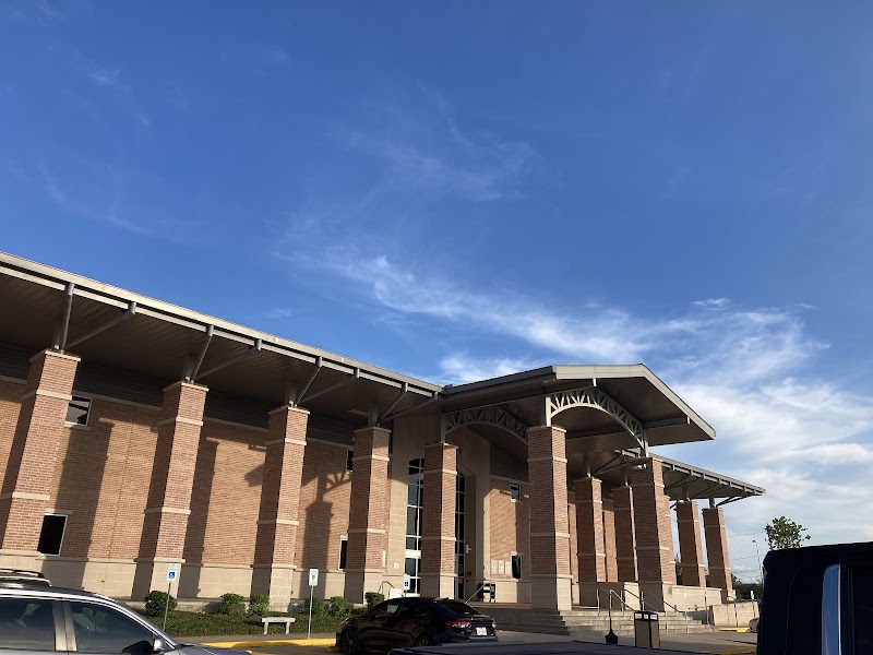 Clear Lake City-County Freeman Branch Library - Photo 2