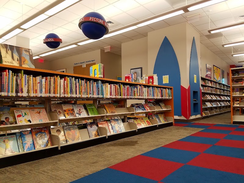 Clear Lake City-County Freeman Branch Library - Photo 3