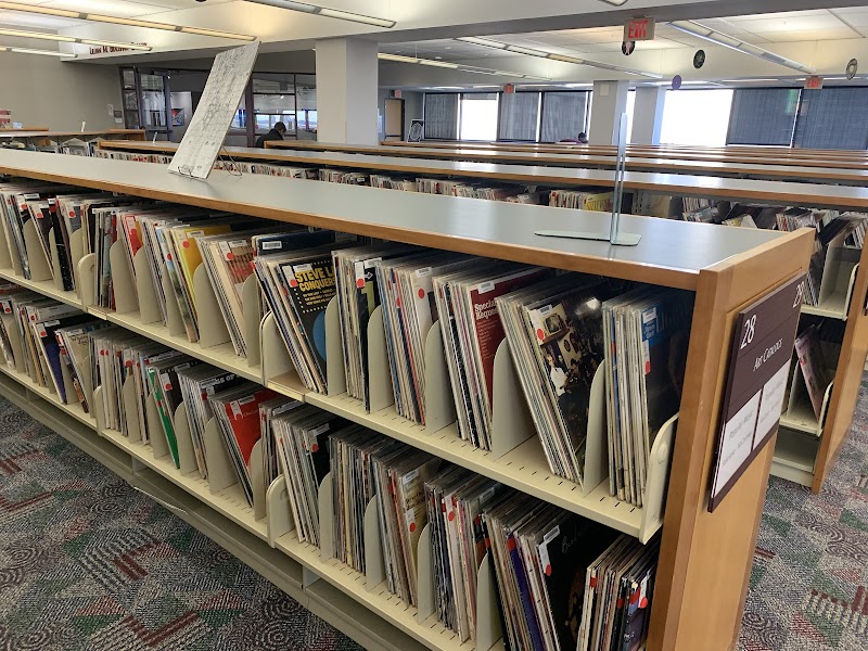 Dallas Public Library - Central - Photo 3
