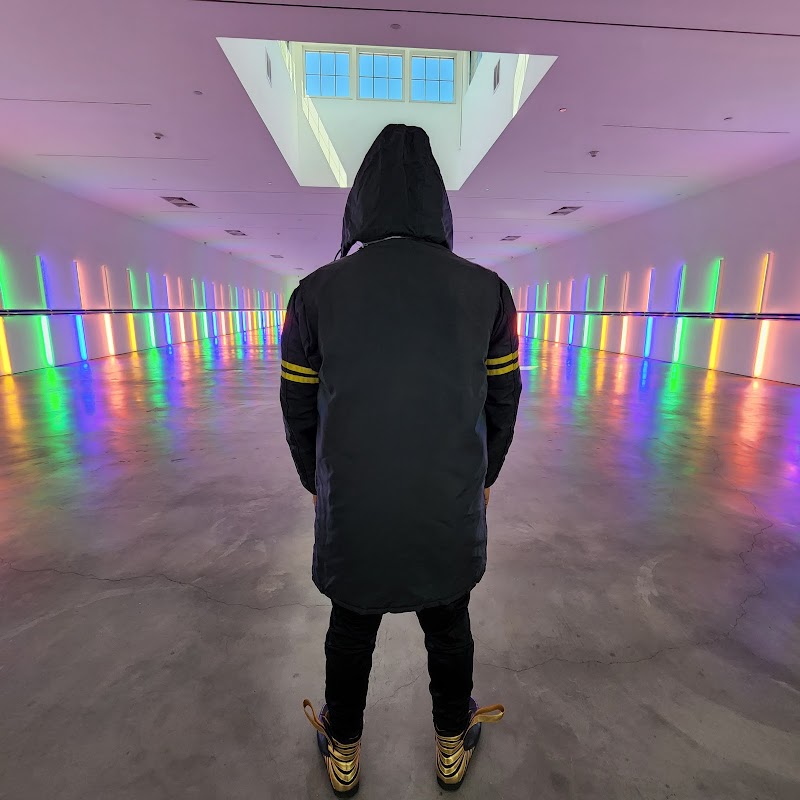 Dan Flavin Installation at Richmond Hall - Photo 8