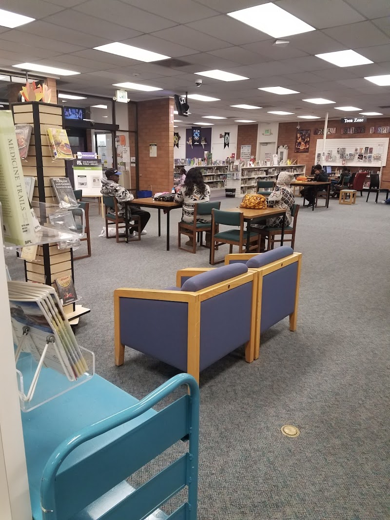 Del Paso Heights Library