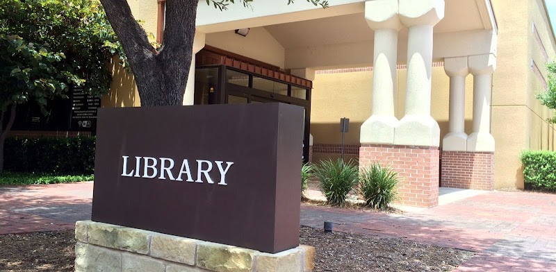 DeSoto Public Library - Photo 2