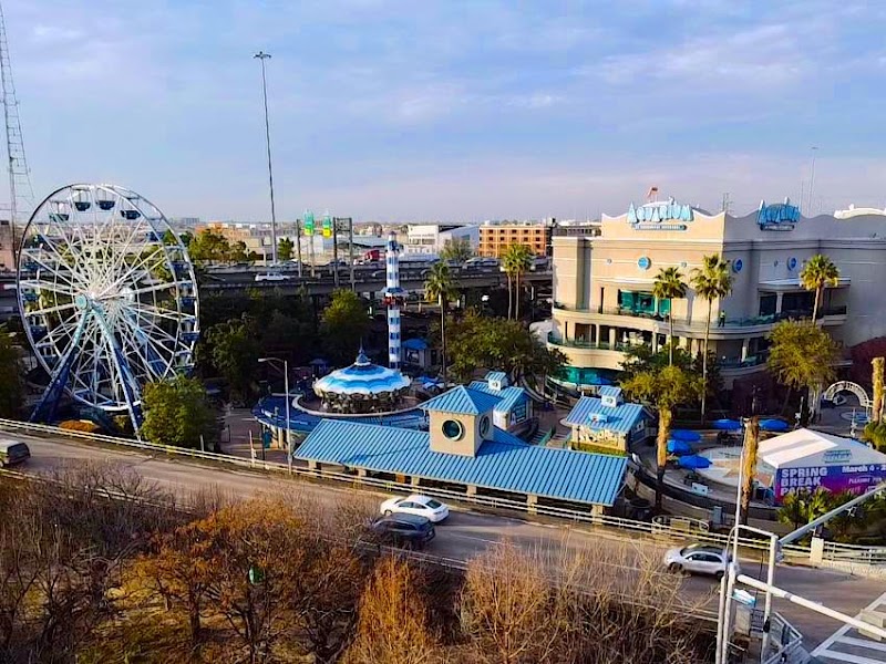 Downtown Aquarium - Photo 2
