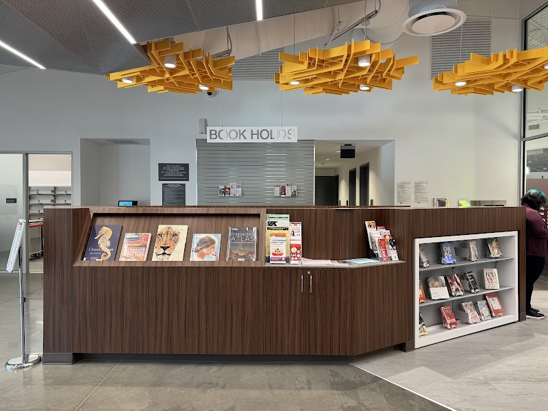 Dr. Shannon Walker Neighborhood Library - Photo 5