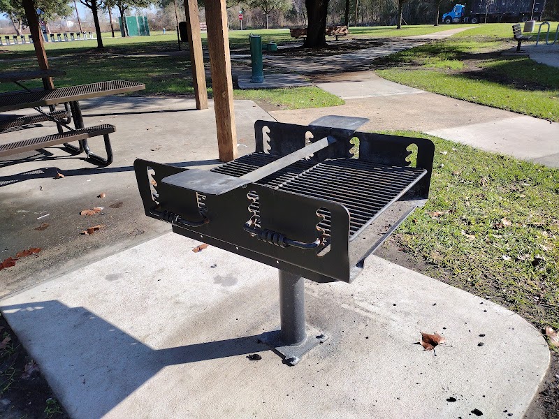 Earl Henderson Park - Photo 5