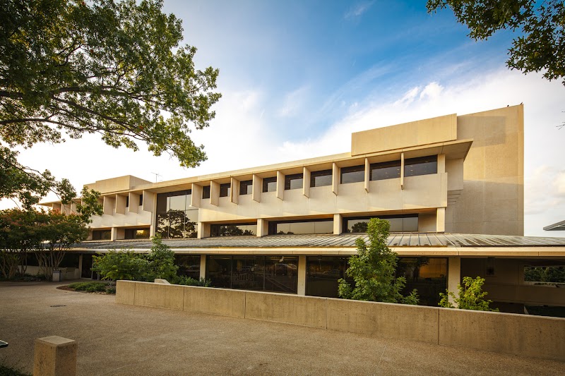 Eugene McDermott Library - Photo 3
