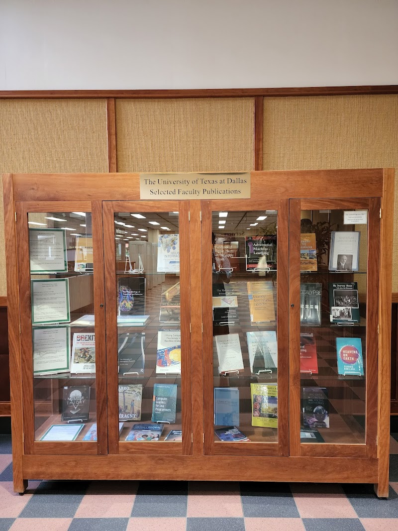 Eugene McDermott Library - Photo 7
