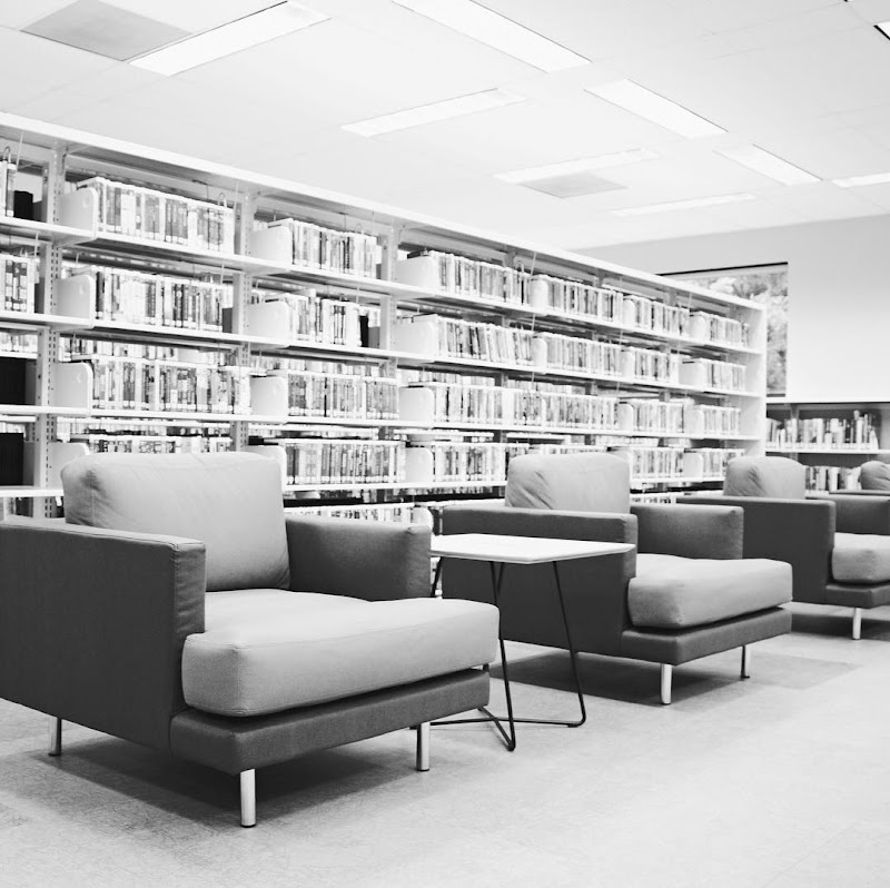 Fairbanks Library - Photo 7