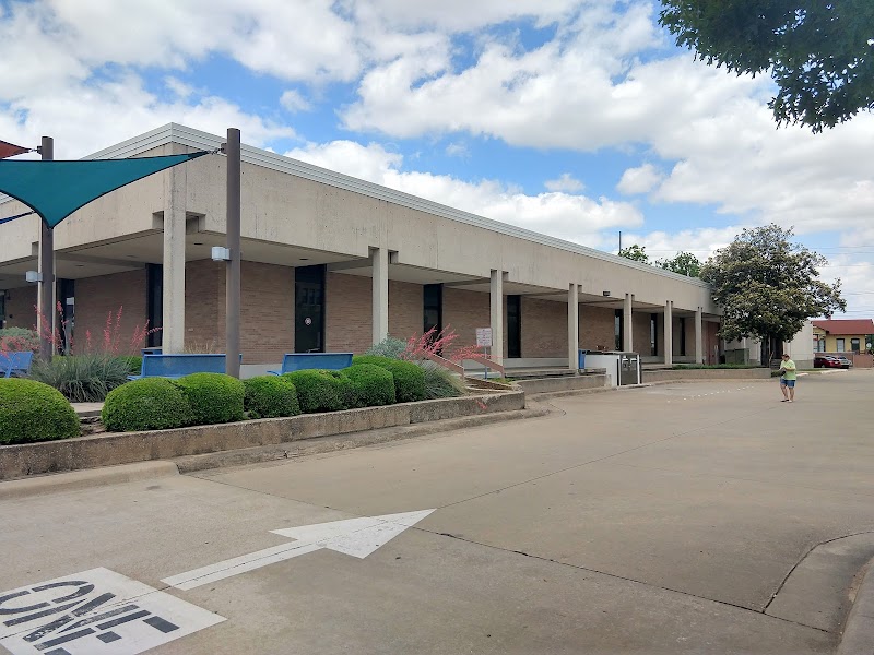 Garland Central Library - Photo 2