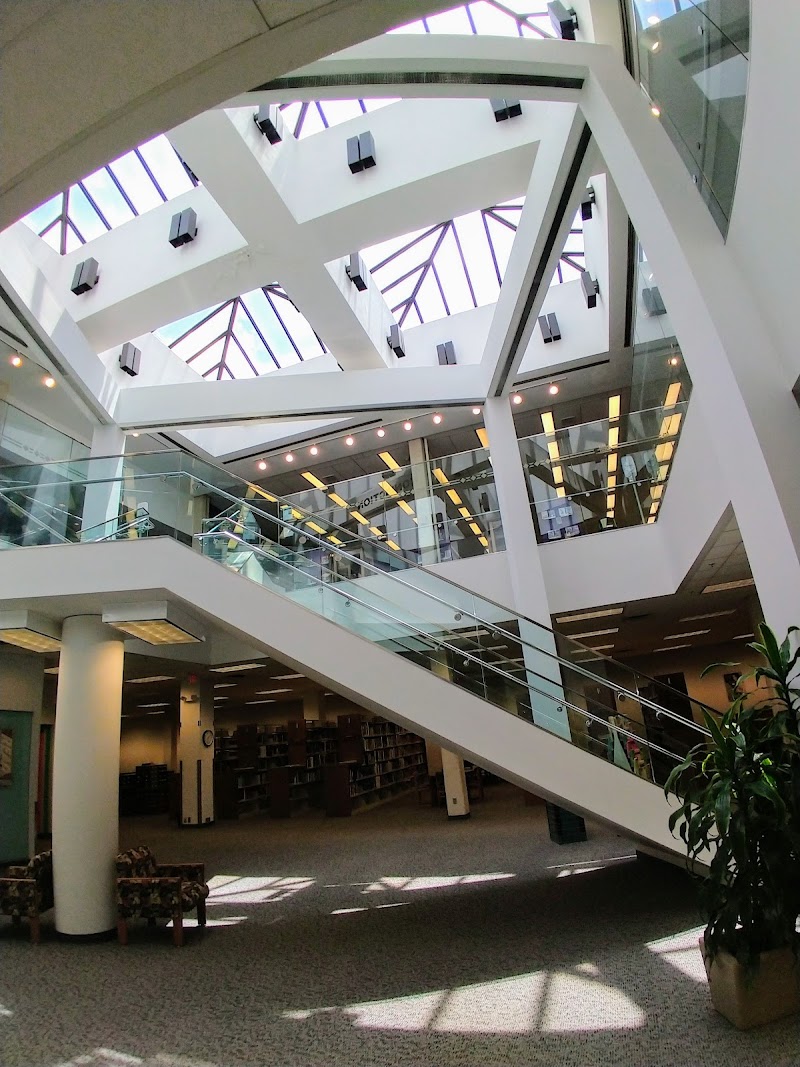 Garland Central Library - Photo 8