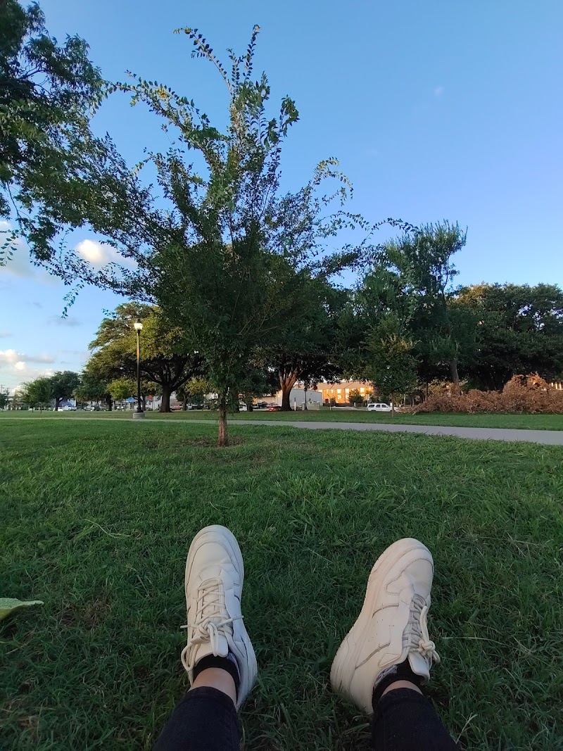 Garrett Park - Photo 5