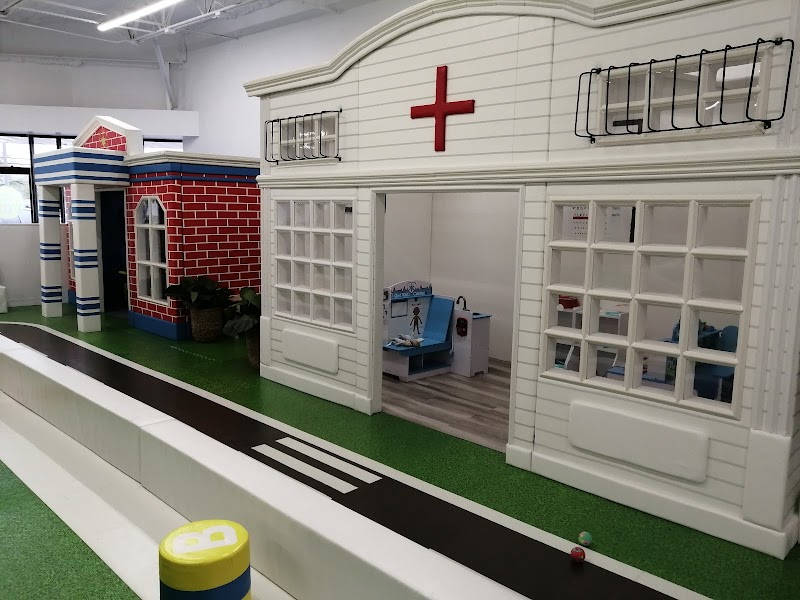 Giggles and Fun Indoor Playground (Houston) - Photo 4
