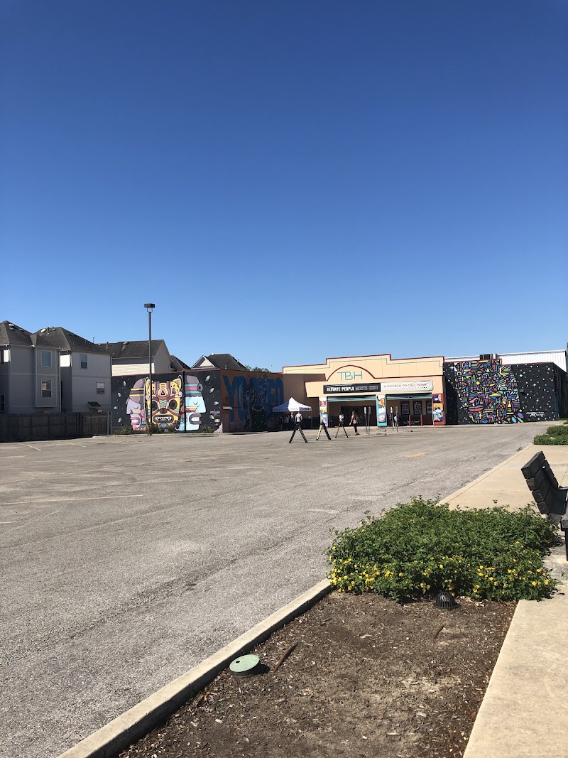 Guadalupe Plaza Park - Photo 8