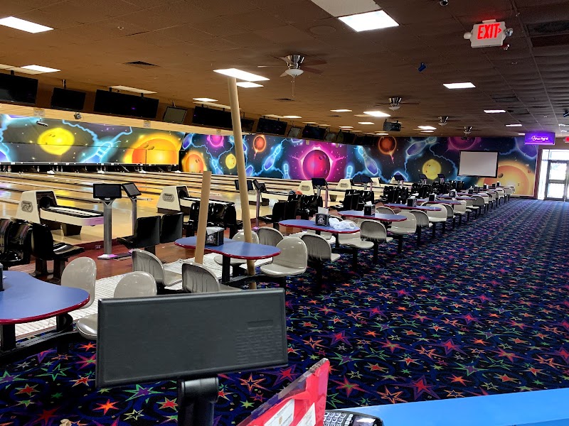 Hacienda Lanes & Lounge