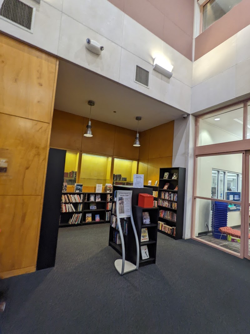 Haggard Library - Photo 10