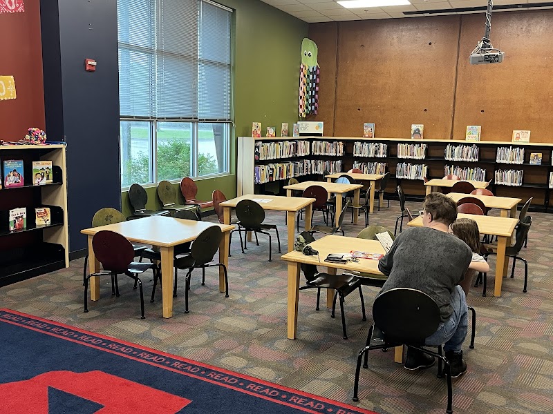Hampton-Illinois Branch Library - Photo 2