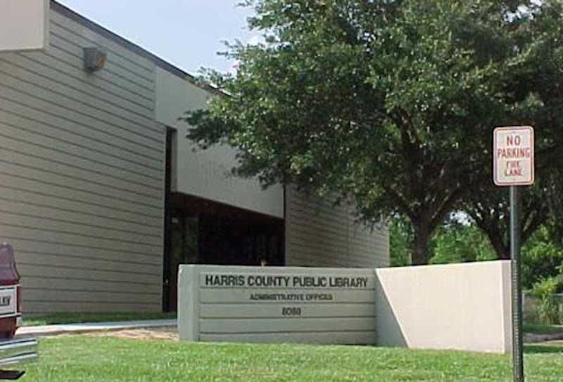 Harris County Public Library - Photo 4