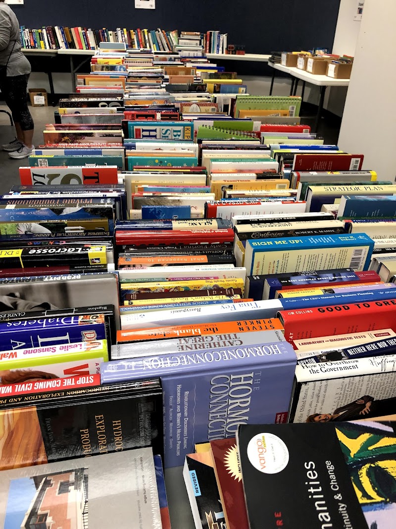 Harris County Public Library - Maud Smith Marks Branch - Photo 4