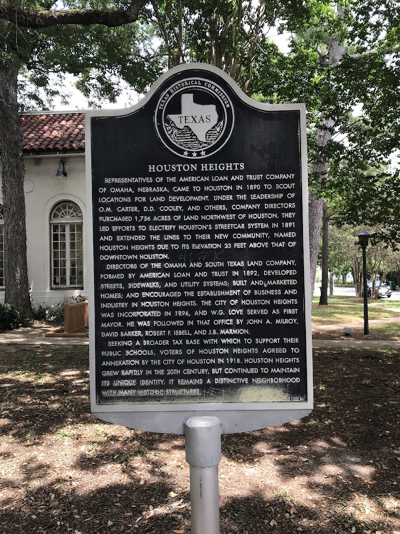 Heights Neighborhood Library - Photo 10