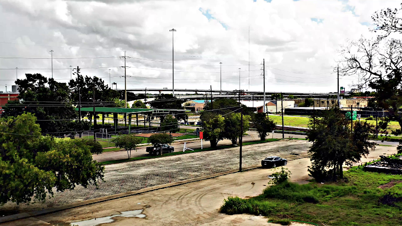 Hennessy Park - Photo 7