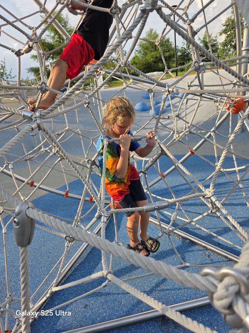 Herman Park Playground (The Commons) - Photo 10