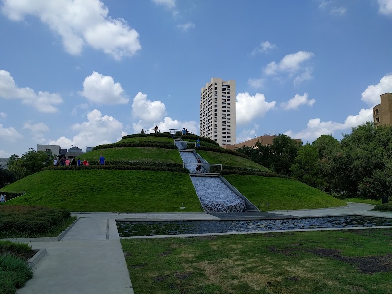 Hermann Park - Photo 2