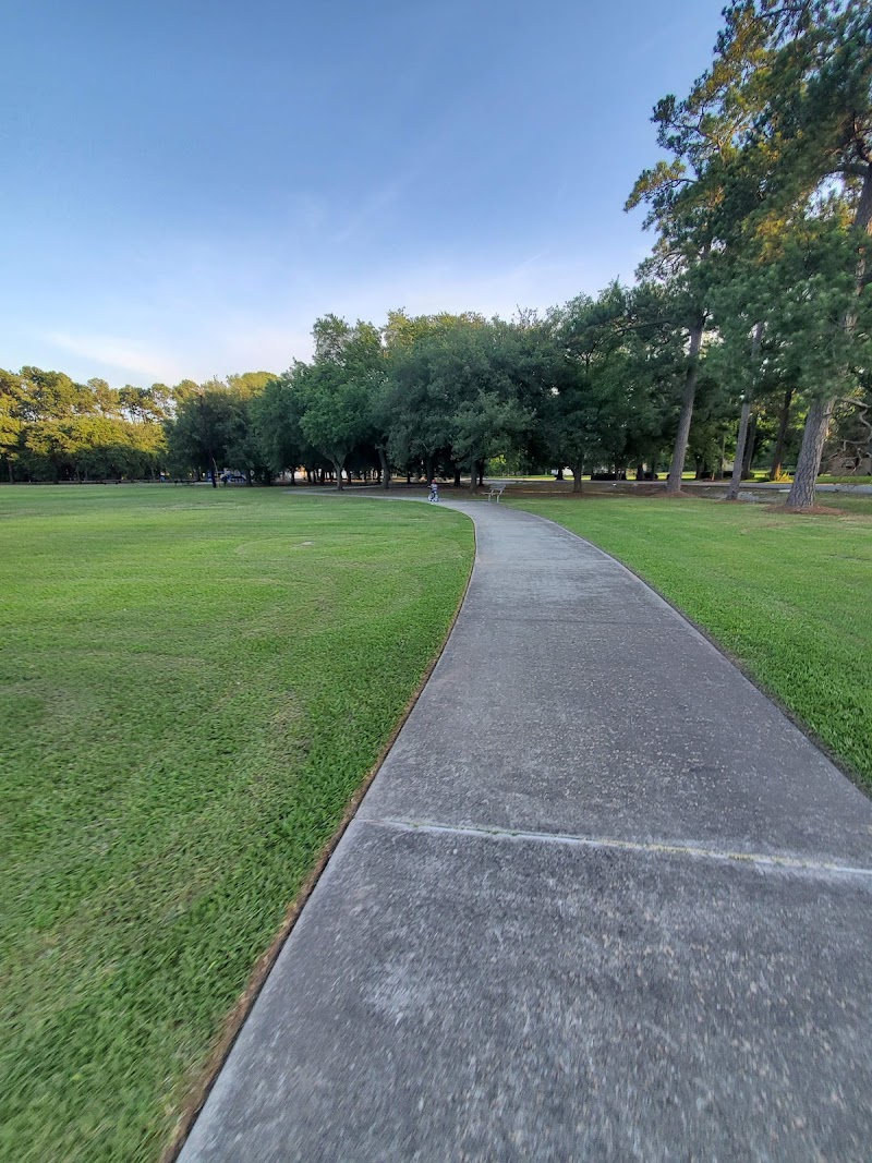 Houston Gardens Park - Photo 2