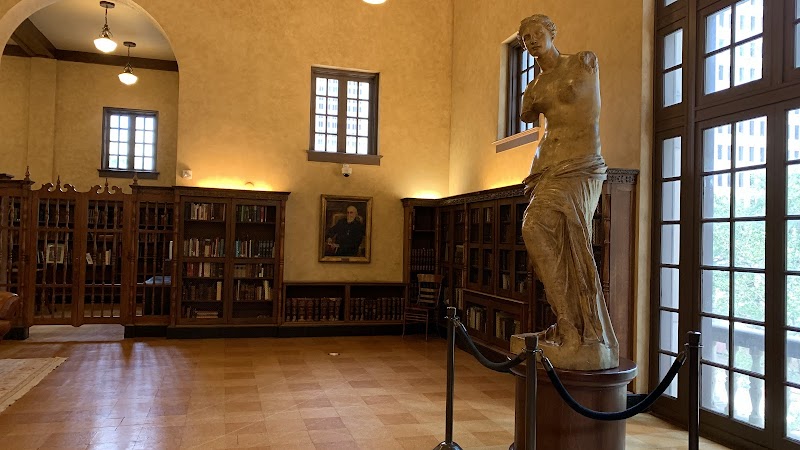 Houston Public Library Foundation - Photo 2